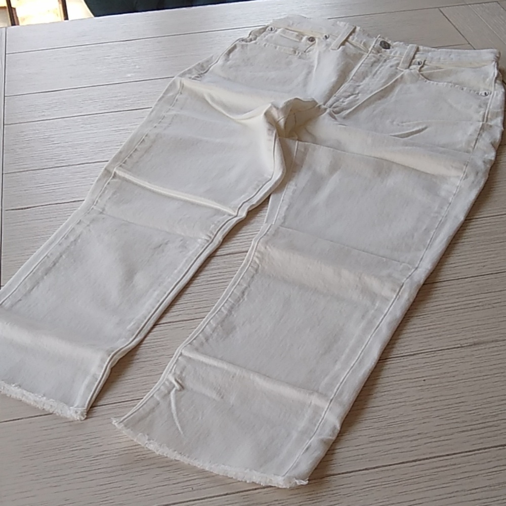 Brand New Madewell High Rise Slim Crop Jean